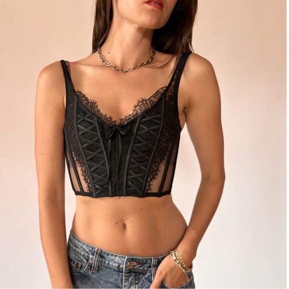 Victoria’s Secret Black Corset Top Size Small Romantic Goth Fairy Grunge Lace Up - Picture 2 of 11